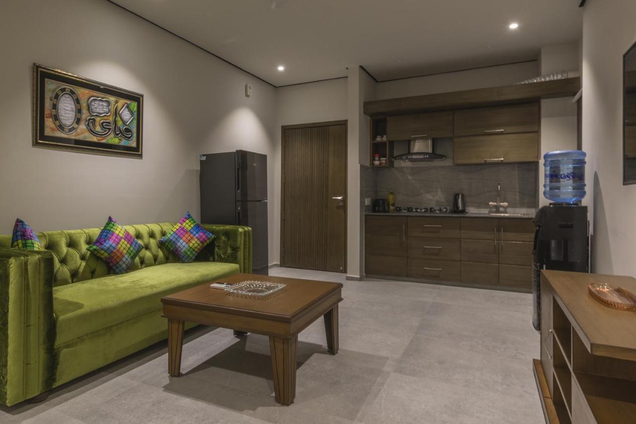Trivelles Executive Suites Исламабад Экстерьер фото