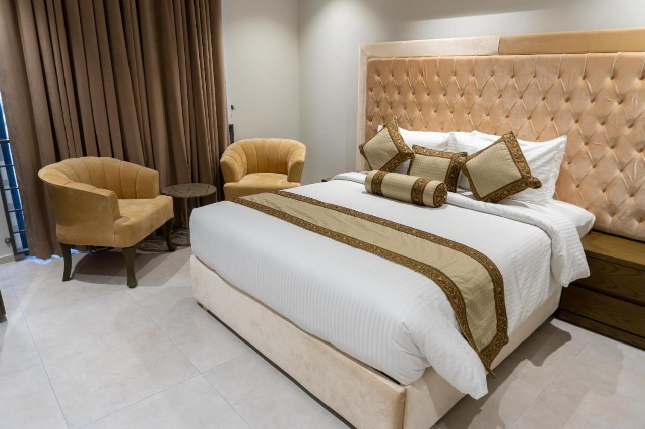 Trivelles Executive Suites Исламабад Экстерьер фото